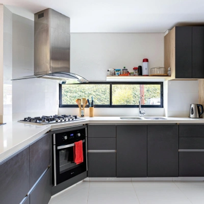 renovacion de cocina con redistribucion en can rull
